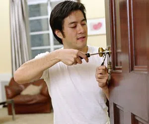 General Locksmith Store Farmersville, OH 937-315-0406 - changing-locks